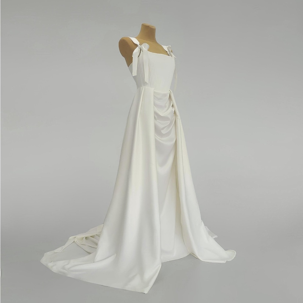 NWT Elegant Satin Corset Wedding Dress with Bow Straps